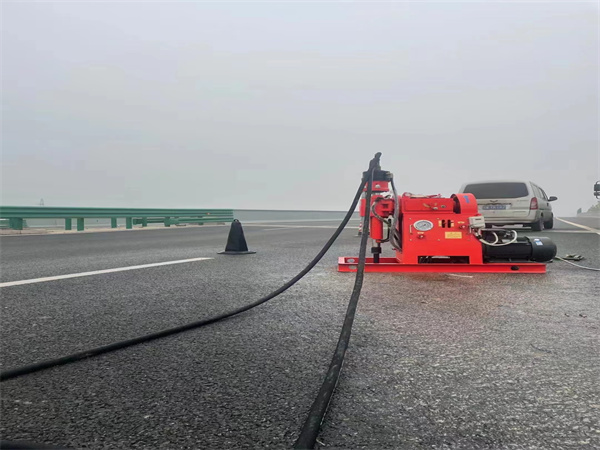 武江马路路基路面开裂下沉注浆加固灌浆